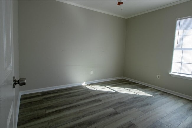 Photo - 218 E Hunnicutt St