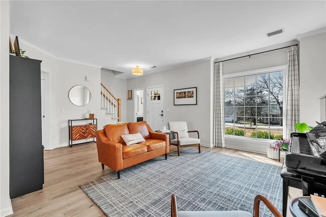 Photo - 417 Roberts Rd