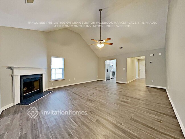 Photo - 1470 Mitchell Glen St