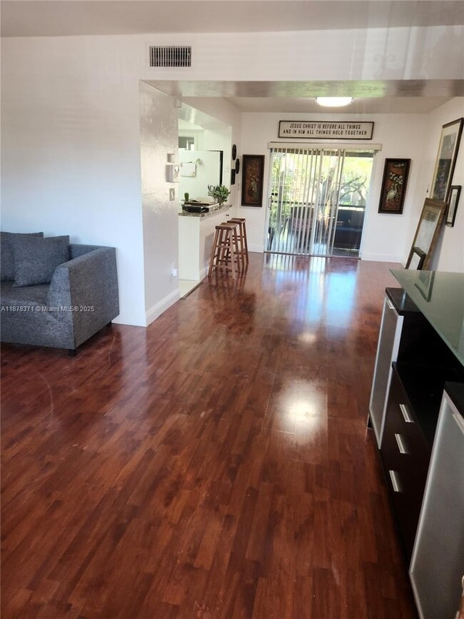 Photo - 8401 SW 107th Ave Unidad 249E