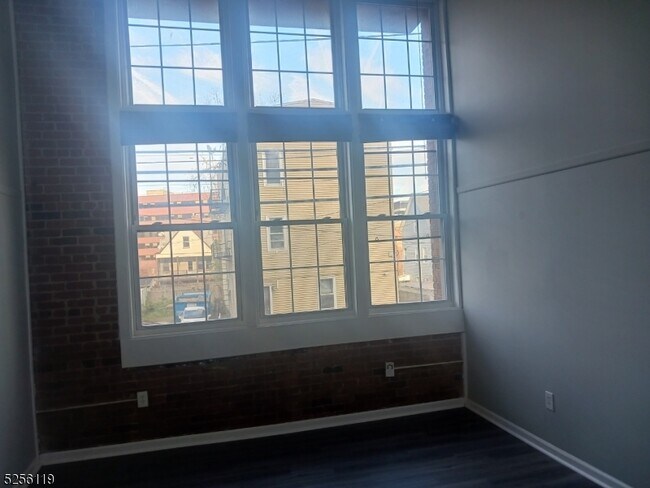 Photo - 10 Courtland St Unidad 101