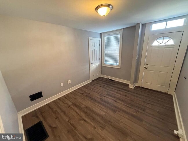 Photo - 134 W Airy St