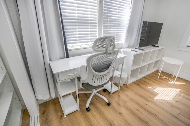 Photo - 312 La France Ave Unidad 312A