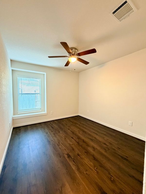 Photo - 6807 Bardsdale Ct