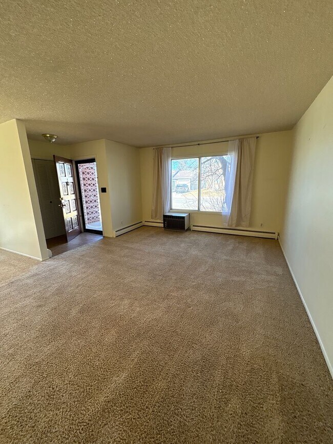 Photo - 2615-2617 E. 17th St. Unidad 2615