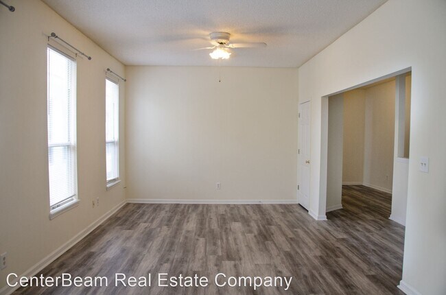 Photo - 2743-2749 Vernon Terrace