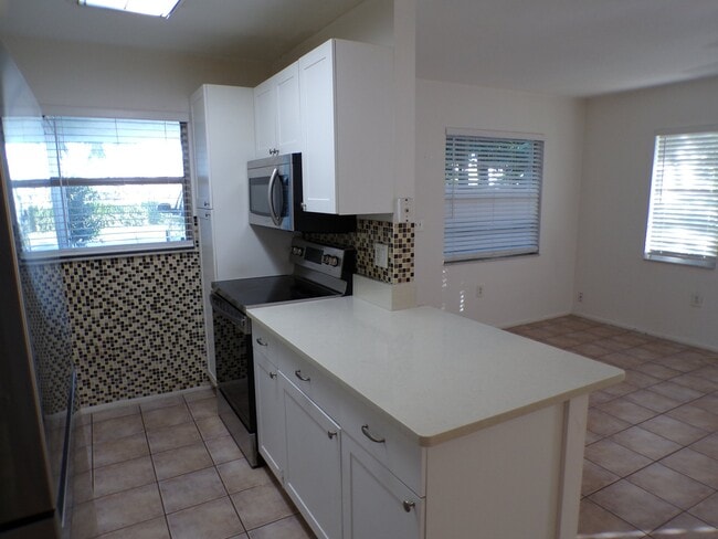 Photo - 1806 Marcia St Unit 6