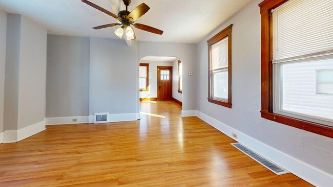 Photo - 3 Bedroom House - Old Brooklyn, Cleveland