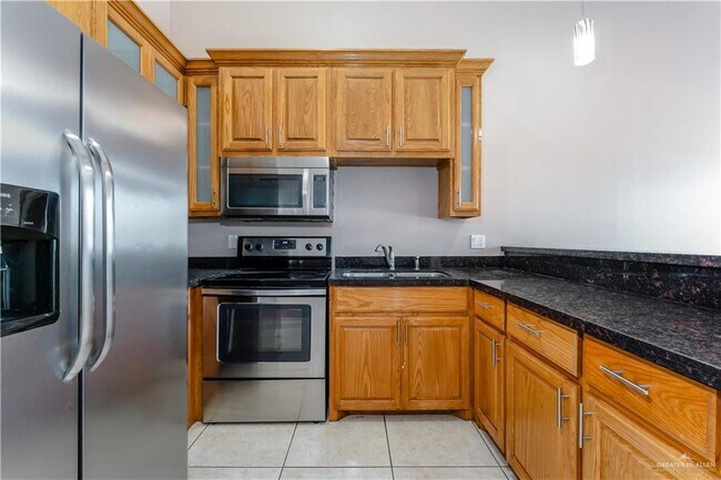 Photo - 23 West Dr Unit apt A