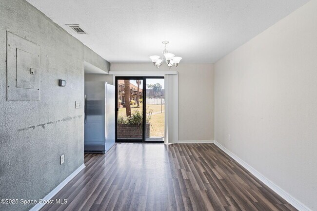 Photo - 1300 Arlington Ln NE Unit 116