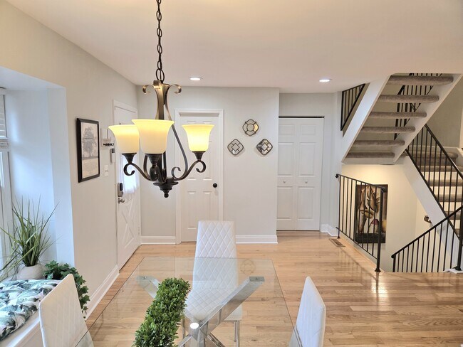 Photo - 5407 Leeway Ct