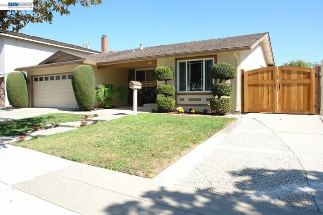 Photo - 306 S Park Victoria Dr