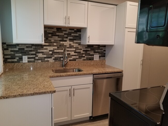 Photo - 1511 W Farnum Ave