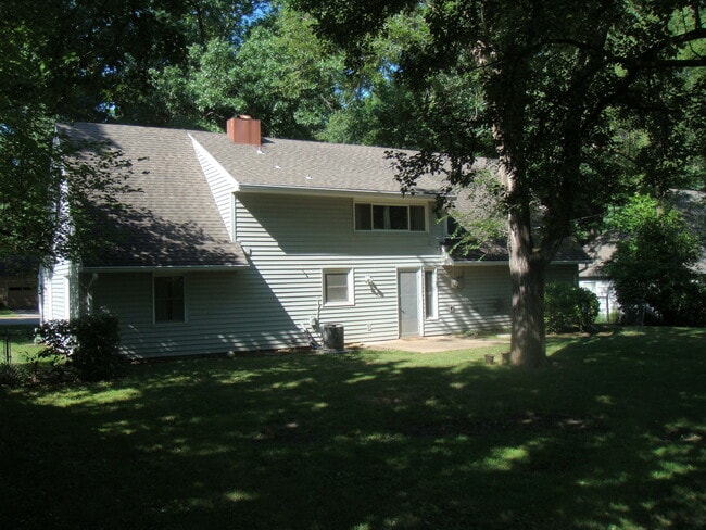 Photo - Large 5 Bedroom Nall Hills Home
