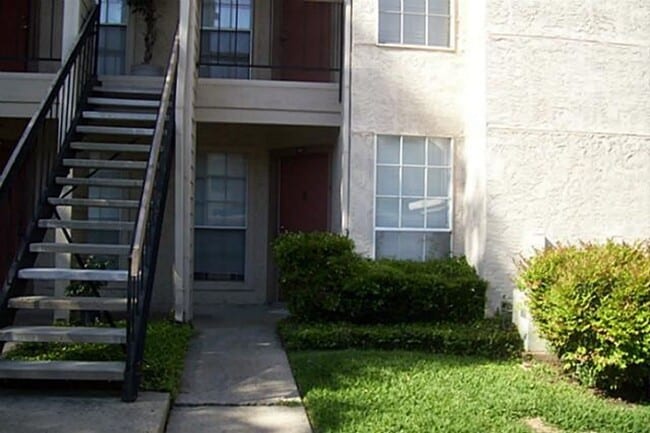12480 Abrams Rd