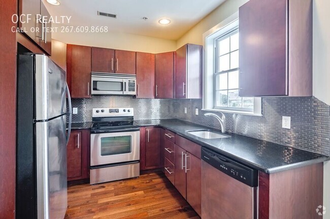 Building Photo - 2633 Catharine St Unit A Rental