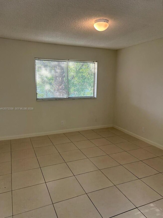 Photo - 3480 Pinewalk Dr N Unit 135