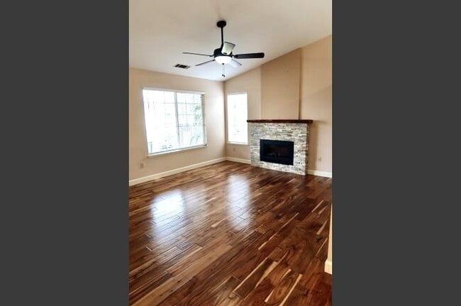 Photo - 1143 Grouse Dr