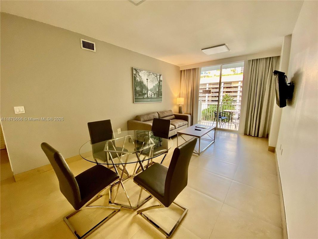 Photo - 185 SE 14th Terrace