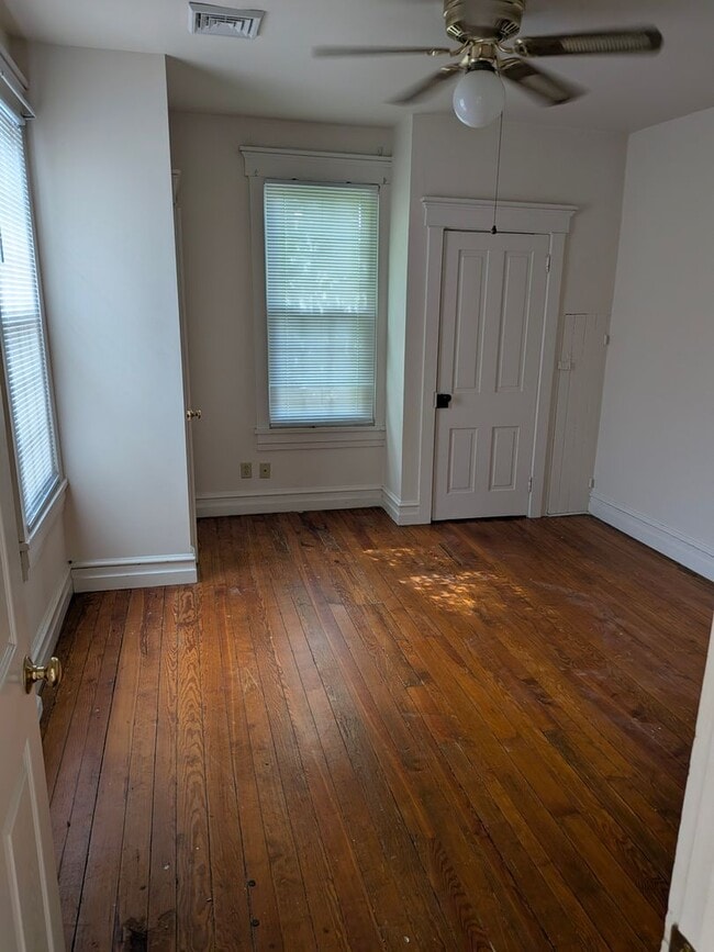 Building Photo - 251 Main St Unit 251 Main Street Apt C