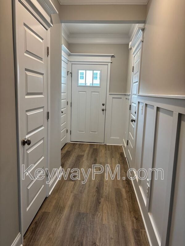 Photo - 2076 Denmark Ave SE