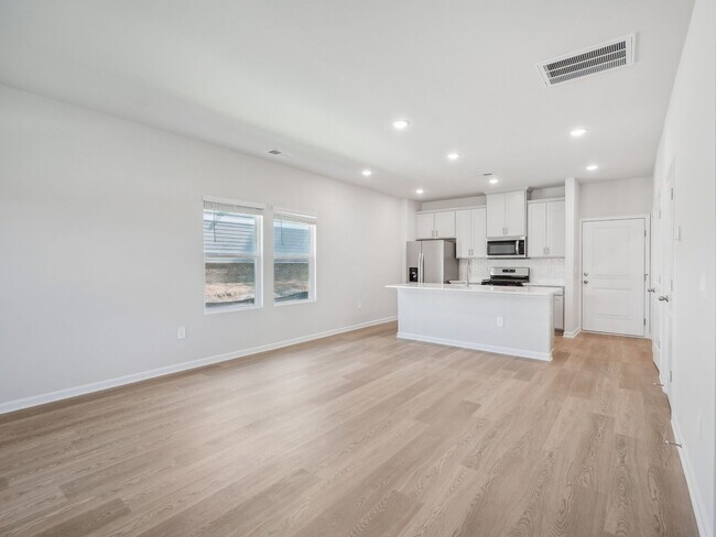 Photo - 702 Southland Dr