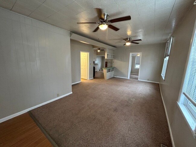 Photo - 2041 Cedar St