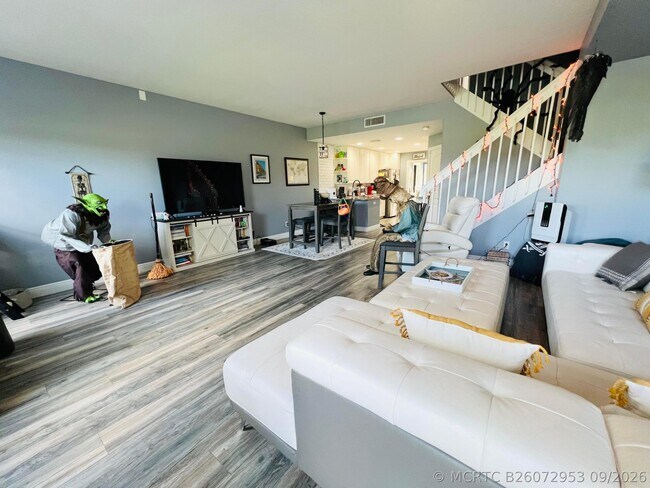 Photo - 134 Wentworth Ct