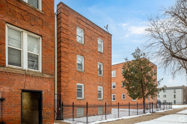 Exteriors - 4208-4214 S Michigan Ave