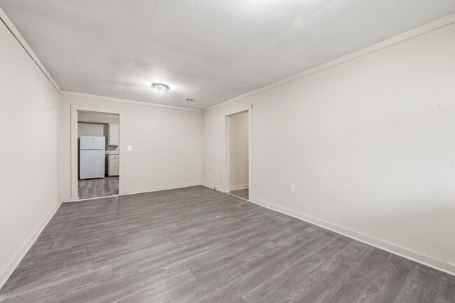 Photo - NA - "141 Ambroise St"