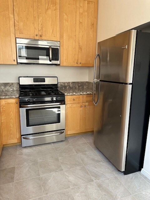 Photo - 427 S Palm Dr Apartments Unit 429 12