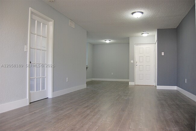 Photo - 2803 N Oakland Forest Dr Unit 108