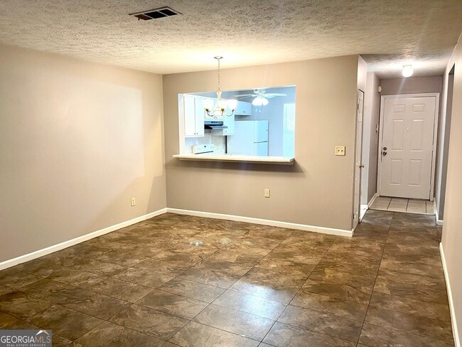 Photo - 216 Sheraton Ct
