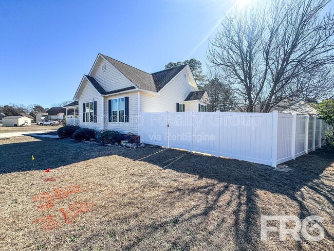 Photo - 2104 Beauvoir Ct