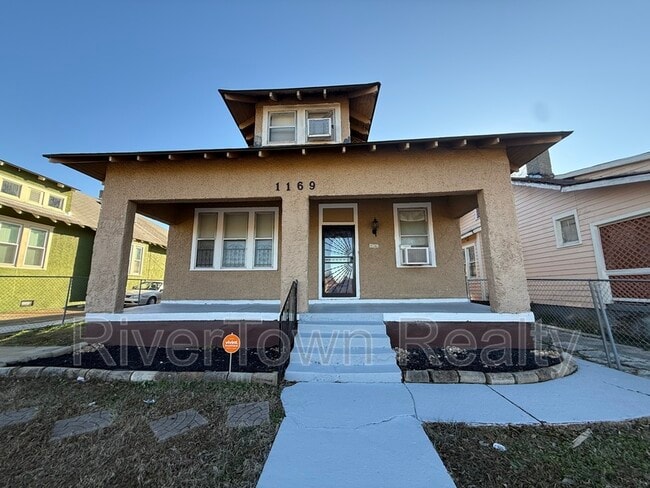 Building Photo - 1169 Tutwiler Ave