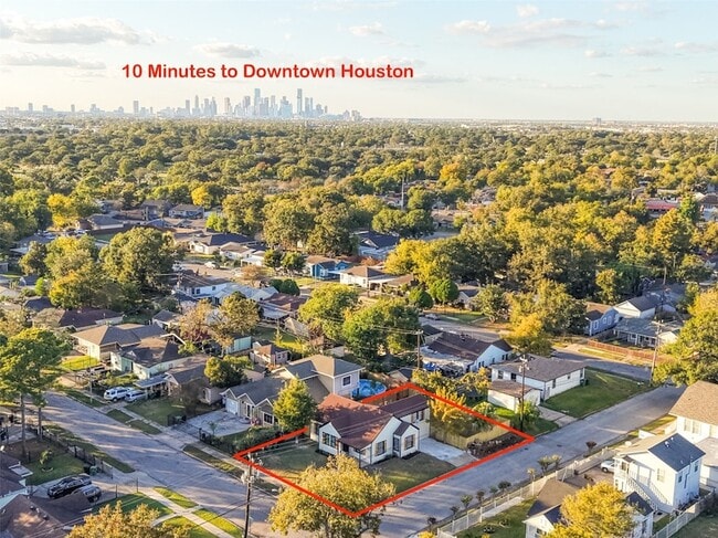 Photo - 6829 Japonica St
