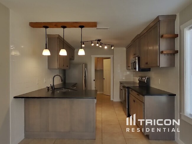 Photo - 620 Scotch Pine Dr