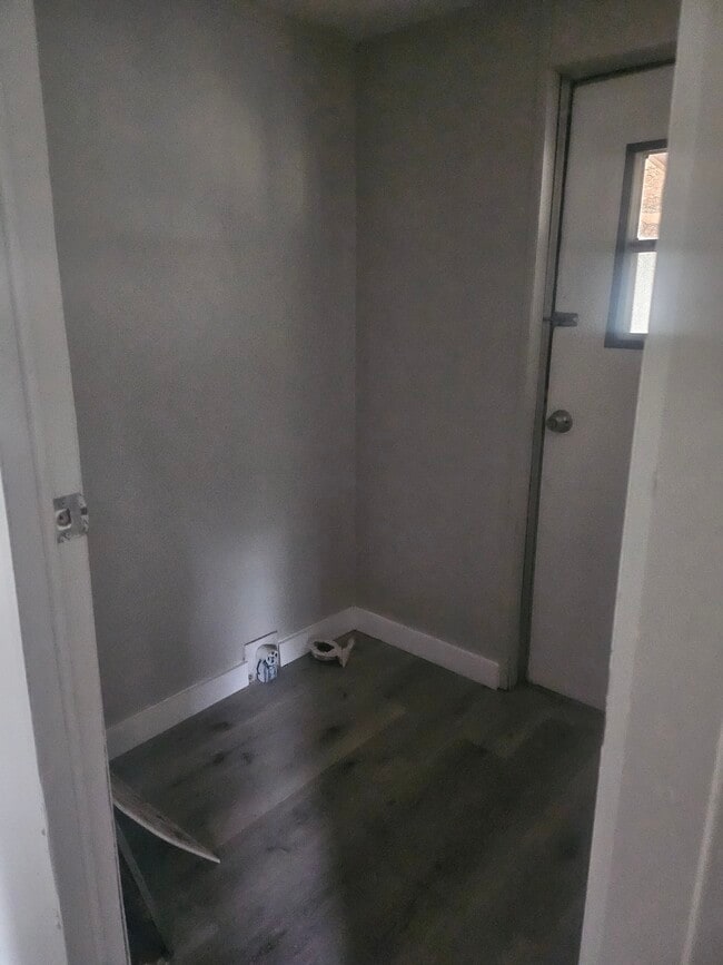 Photo - 8405 Vining St