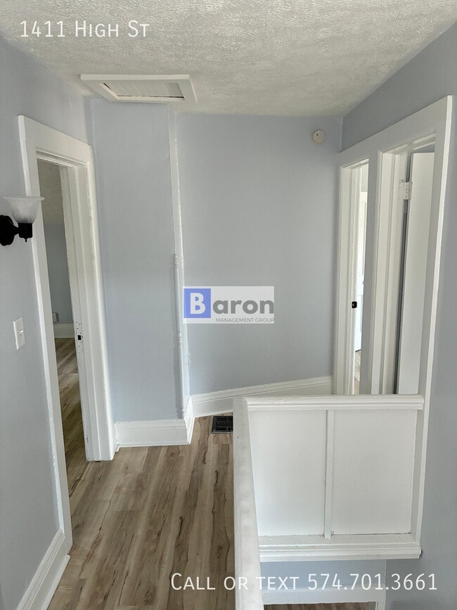 1411 High St