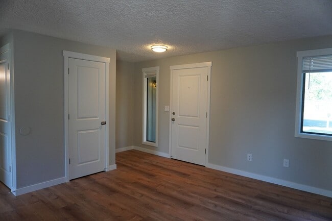 Photo - 2909 NE 135th Ave
