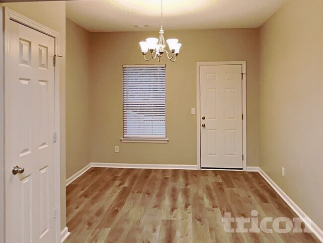 Photo - 222 Southwind Ln