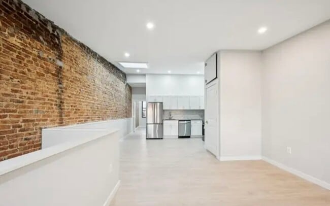 Photo - 2416 N Charles St