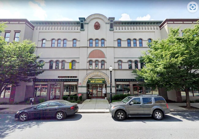 Photo - Polk on Third