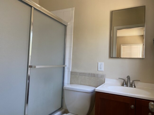 Photo - 11251 S Mariposa Ave Unidad None