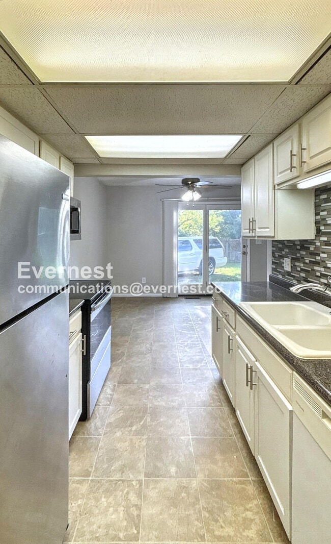 Photo - 2143 Wadsworth Dr