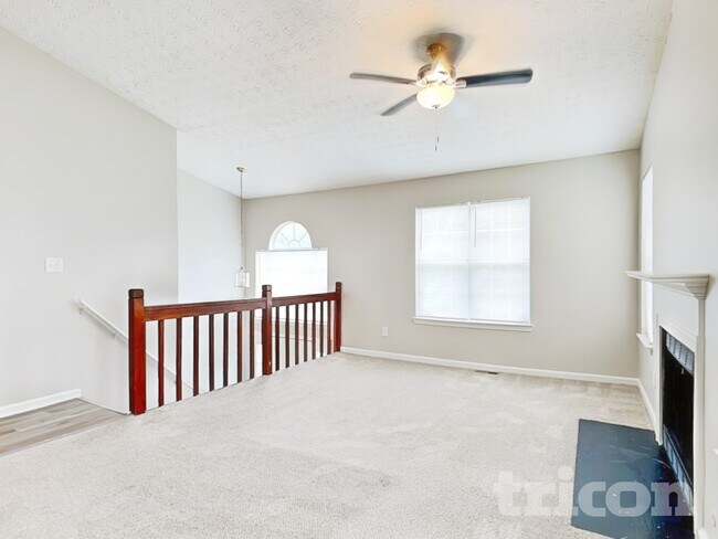 Photo - 1330 Ling Dr