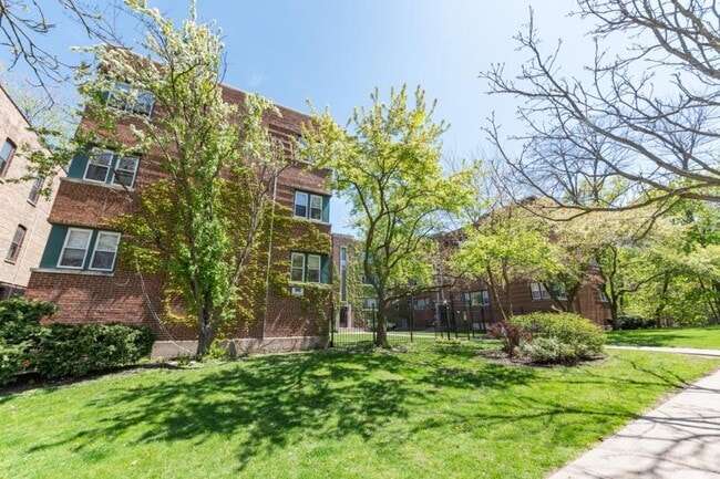 Building Photo - 1 bedroom in Evanston IL 60202 Unit 3 Rental