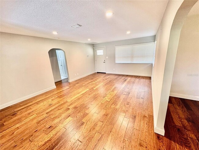 Photo - 438 Lakeview Ave