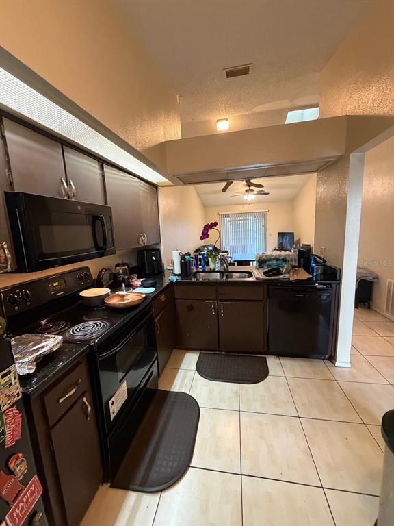 Photo - 2803 Waxy Willow Ln