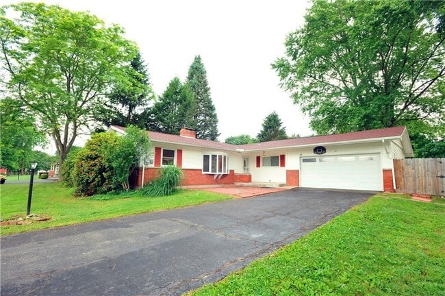 Building Photo - 15 Green Valley Dr Rental